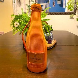🔥 3 FOR $20 SALE! Veuve Clicquot Brut Orange Champagne Zipper Sleeve Coozy C